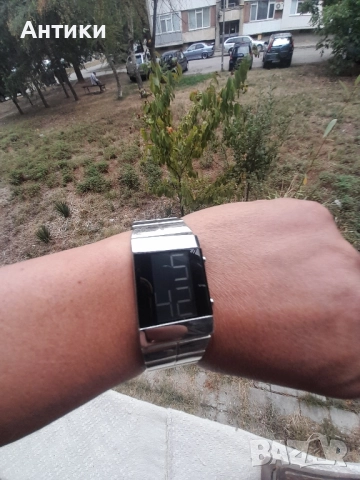 Дигитален часовник 