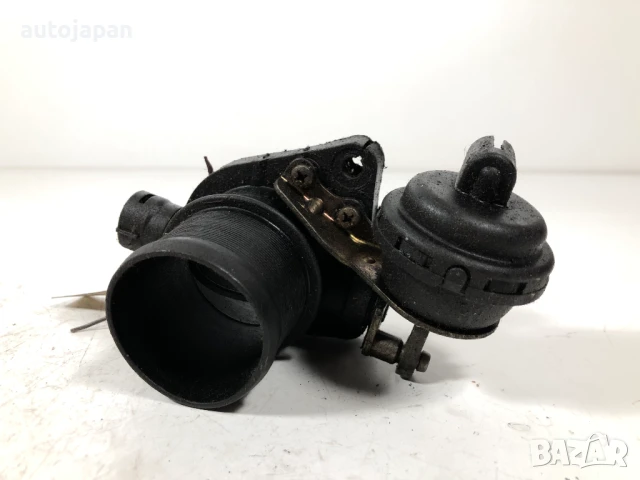 Дроселова Клапа Mitsubishi Carisma 1.9 DID 2001г