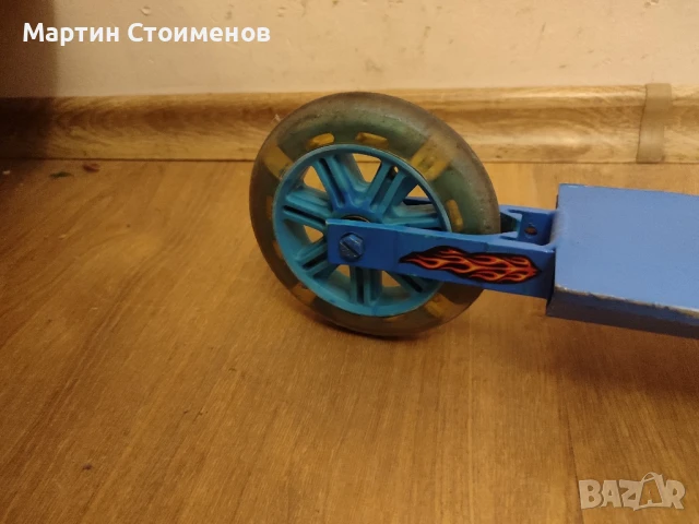 Запазена детска тротинетка с две колела, снимка 8 - Скутери и тротинетки - 51410509