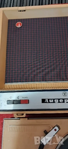 Ретро грамофон , снимка 8 - Антикварни и старинни предмети - 50978973