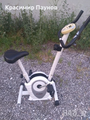 Велоергометър ,AKTUELL ,,,за ремонт .