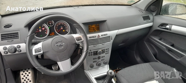 Opel Astra 1.6, снимка 10 - Автомобили и джипове - 52947194