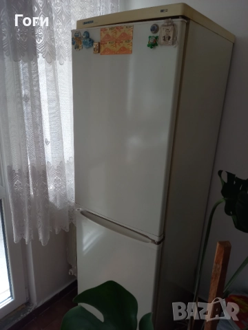 Хладилник LIEBHERR с фризер, снимка 2 - Хладилници - 52857664