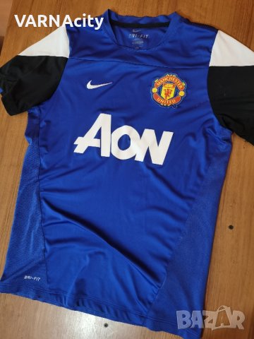 Manchester United size M