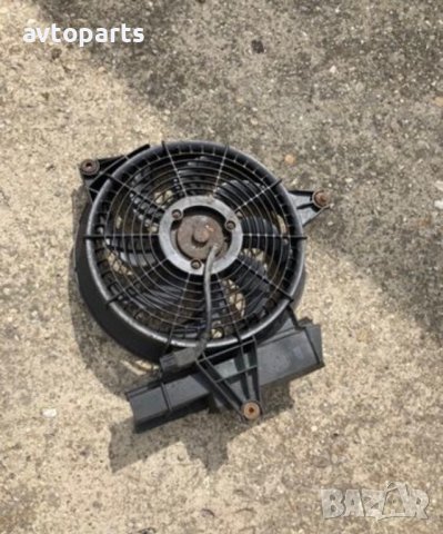 Hyundai santa fe 2002година 2.0crdi Перка с управление