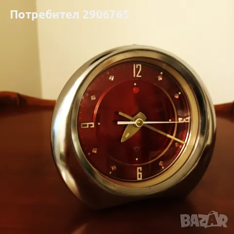 Часовник будилник стар Китайски работещ, снимка 2 - Антикварни и старинни предмети - 48770209
