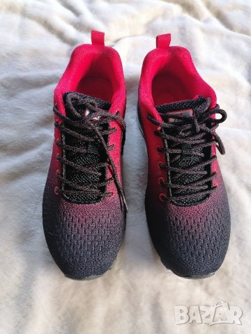 Спортни/туристически обувки 