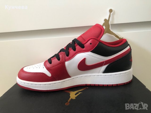 Маратонки оригинални NIKE AIR JORDAN 1 LOW BULLS, снимка 3 - Маратонки - 43386851