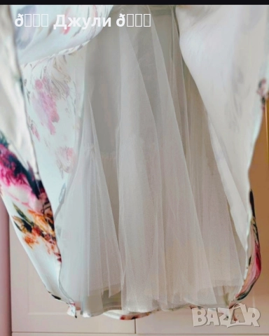 Разкошна рокля Chi Chi London, снимка 5 - Рокли - 52527770