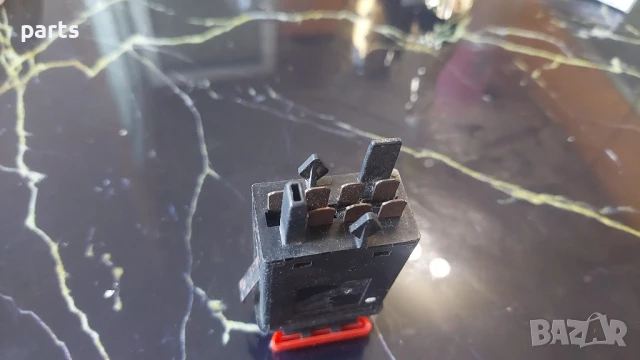 Бутон Аварийни Светлини Ауди A3 8L (2), снимка 5 - Части - 51058584