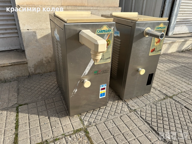 2 броя професионални машини "Carpigiani" за мек сладолед, снимка 2 - Обзавеждане за заведение - 52898315