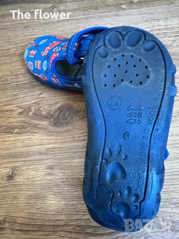 Пантофи - дишащи и тип чорапче - №22-№24, снимка 4 - Детски пантофи - 53266800