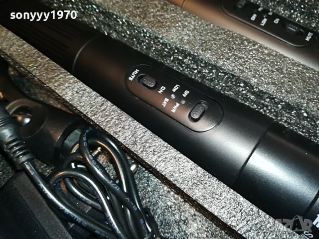 SHURE WIRELESS MICROPHONE 3008221650, снимка 11 - Микрофони - 37847730