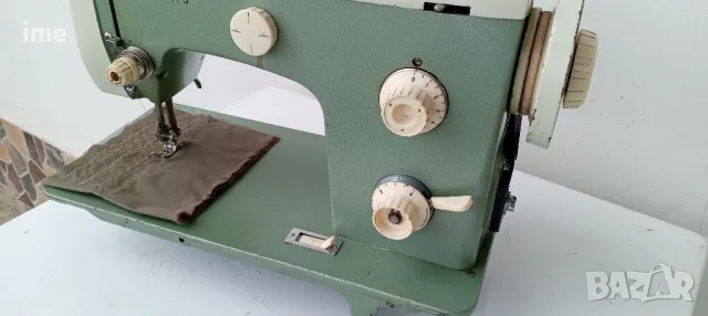 Шевна машина НОМЕР 06. Veritas. Ревизирана. Работеща с мостра на някой видове на шиене., снимка 5 - Шевни машини - 49863946