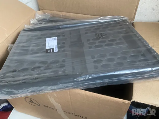 мерцедес-бенц оригинална сгъваема касетка за багаж, снимка 4 - Части - 47832063
