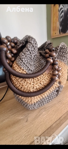 Ръчно плетени дамски чанти, снимка 10 - Чанти - 52822300