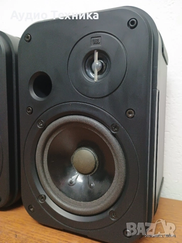 JBL CONTROL ONE. Голям звук от малки тонколони. Изпращам видео. , снимка 5 - Тонколони - 52590346