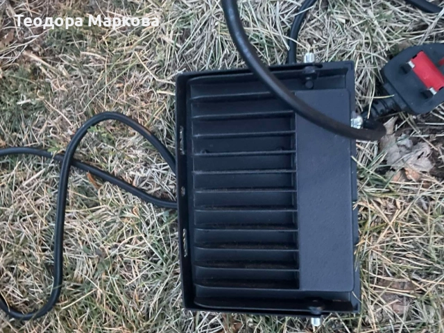 Прожектор за външно осветление , снимка 2 - Соларни лампи - 52389605