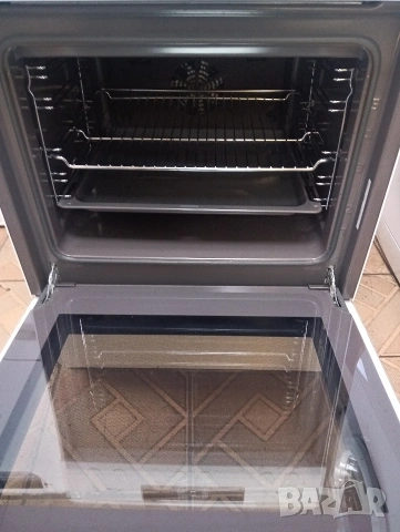 Свободно стояща печка с керамичен плот Сименс Siemens с две години гаранция!, снимка 7 - Печки, фурни - 53503045