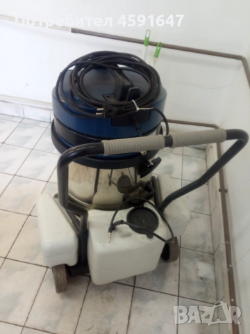 Екстрактор с два мотора за пране ма килими и тапицерия , снимка 2 - Индустриална техника - 52044072