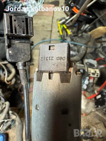 Моторче за отваряне на задния капак на Ауди Audi A8 D4 H4 само за 190Eur. 4H0827851R, снимка 7 - Части - 53309125