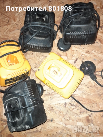 Зарядно за Dewalt , снимка 2 - Винтоверти - 51931880
