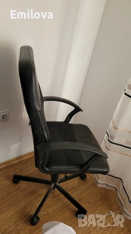 Офис стол, снимка 2 - Столове за офис - 52720966