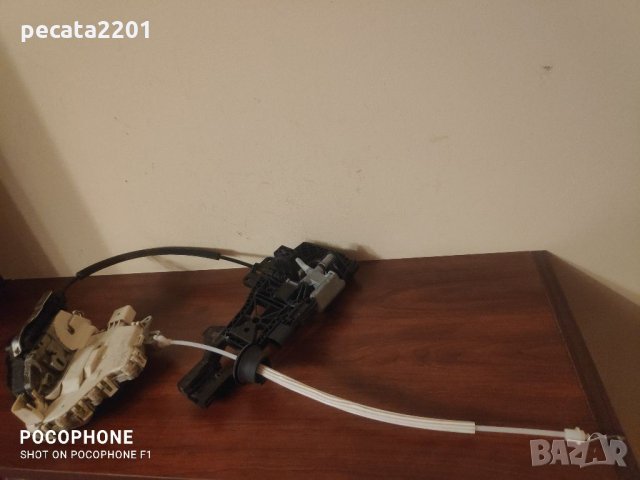 Продавам - оригинална брава + основата на дръжката за предна лява врата на Ауди, снимка 2 - Части - 33303178