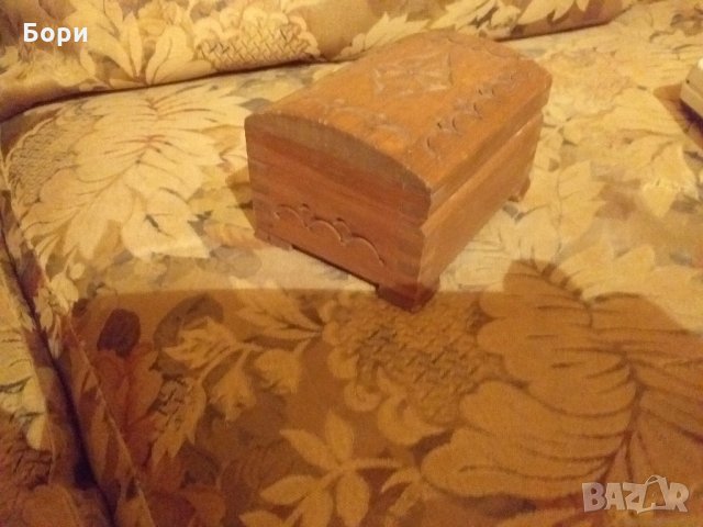 Дървена кутия резбована, снимка 4 - Други - 26788726