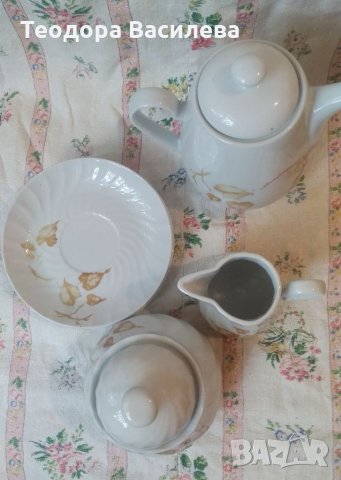 Порцеланов сет с есенни листа, снимка 2 - Други ценни предмети - 33590399