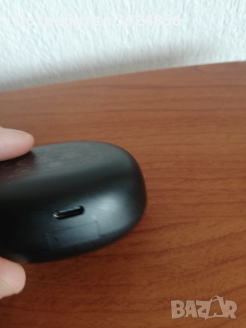EarFun Air Pro 2 TW300 зарядна кутия и лява слушалка, снимка 6 - Слушалки, hands-free - 44866638