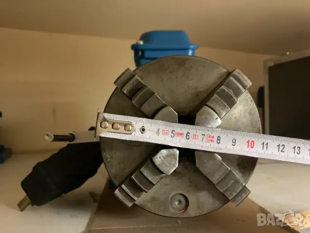 Мотор с патронник за полиране, снимка 3 - Полирмашини - 48081786