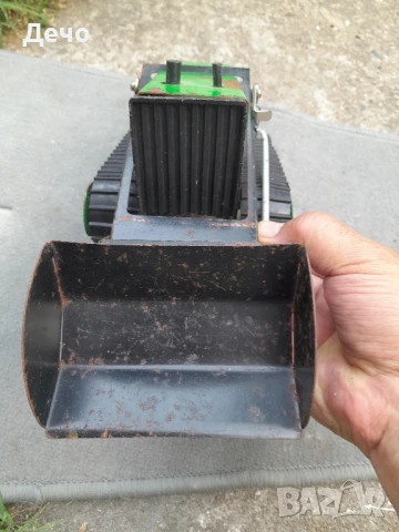 Стара СОЦ. Ламаринена играчка Булдозер БОЛГАР

, снимка 6 - Антикварни и старинни предмети - 50548333