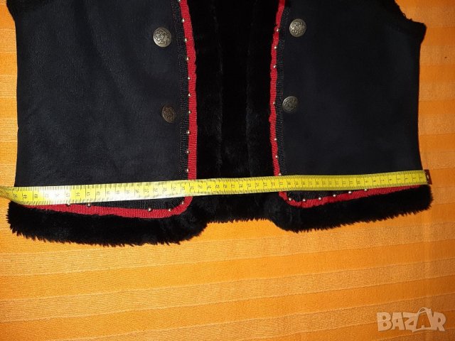 Красиво дебело елече р-р 42, снимка 3 - Елеци - 32842323