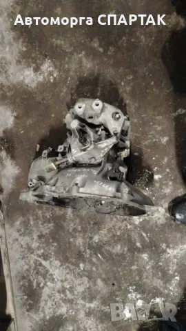 Ръчна скоростна кутия за Опел астра хечбек 2003година