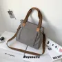 Ежедневна дамска чанта Grey, снимка 3