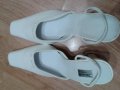  Дамски бели обувки с токчета - 37 номер, снимка 1 - Дамски обувки на ток - 36865174