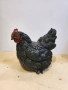 Декоративна черна кокошка от полирезин, снимка 1