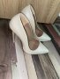 Обувки с ток, снимка 1 - Дамски обувки на ток - 43878521