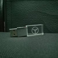 32 гб Светеща флашка Mercedes Benz , Мерцедес, снимка 3 - USB Flash памети - 28829834