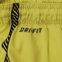 Nike DRI-FIT Manchester United Shorts оригинални гащета L Найк шорти, снимка 4 - Спортни дрехи, екипи - 36949104
