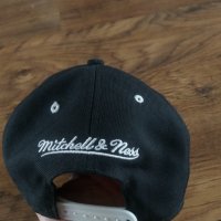 mitchell and ness bayern munich - страхотна мъжка шапка КАТО НОВА, снимка 5 - Шапки - 36732545