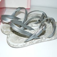Ipanema сандали сребристи каишки - EUR 34/35, BRA 23/33, USA 3, снимка 6 - Детски сандали и чехли - 28724032