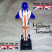 Madame Tussaud's Souvenir Vinalmation Large Award UK 2014, снимка 1 - Статуетки - 40166095