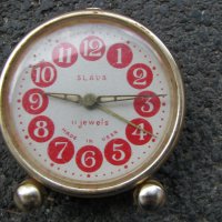 Часовник будилник Слава, снимка 1 - Антикварни и старинни предмети - 28664945