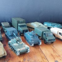 Мащабни танкове и камиони, снимка 1 - Други ценни предмети - 38315295