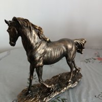 статуетка кон, снимка 3 - Статуетки - 44012109