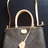 Дамска чанта  Louis Vuitton (Реплика), снимка 1 - Чанти - 43926138