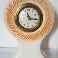Стар порцеланов часовник с маркировка, снимка 1 - Антикварни и старинни предмети - 33121688