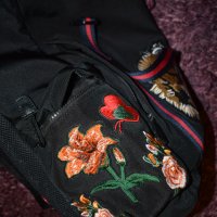 Gucci раница УНИКАЛНА, снимка 8 - Раници - 32421527